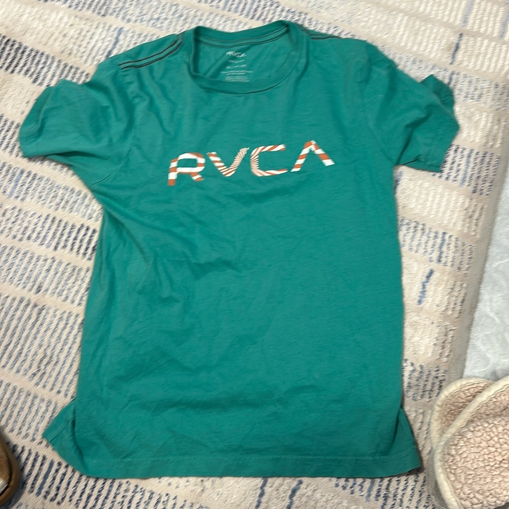 Boys XL RVCA tshirt